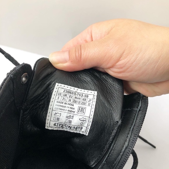 Levis black military style ankle boots - Picture 4 of 7